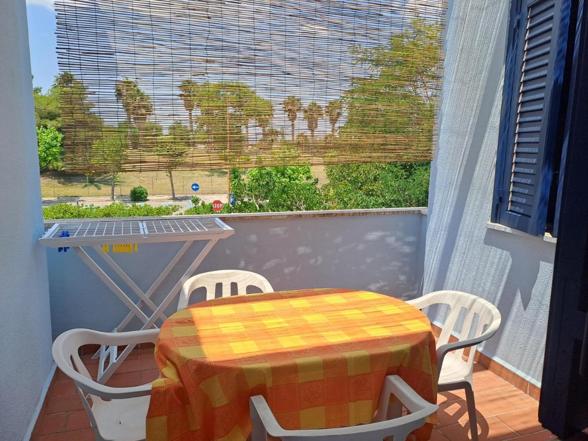 Appartamento Dei Pini Torre dell'Orso Esterno foto